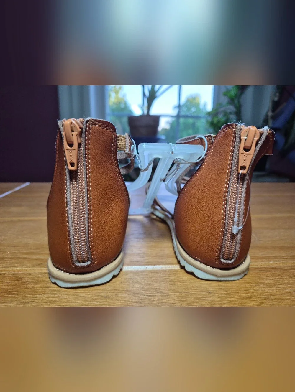 Cat & Jack Strappy Sandals - Girls Size‎ 4